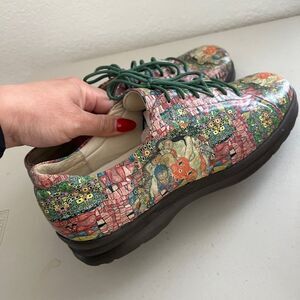 New ICON Gustav Klimt wearable art soft leather comfort shoes 8.5